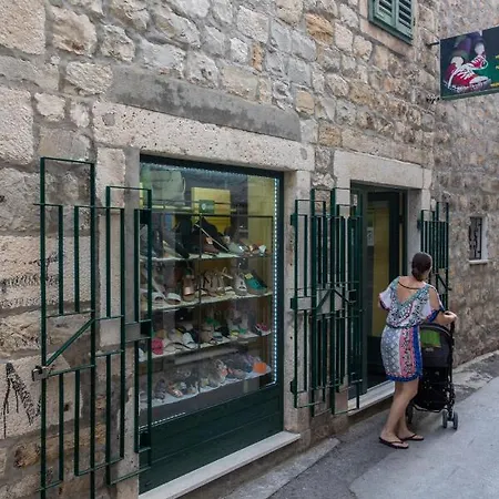 Dream House Andy