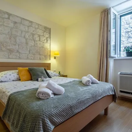 Apartment Dream House Andy
